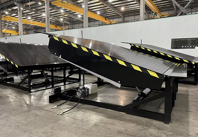 What are the types of dock leveler 